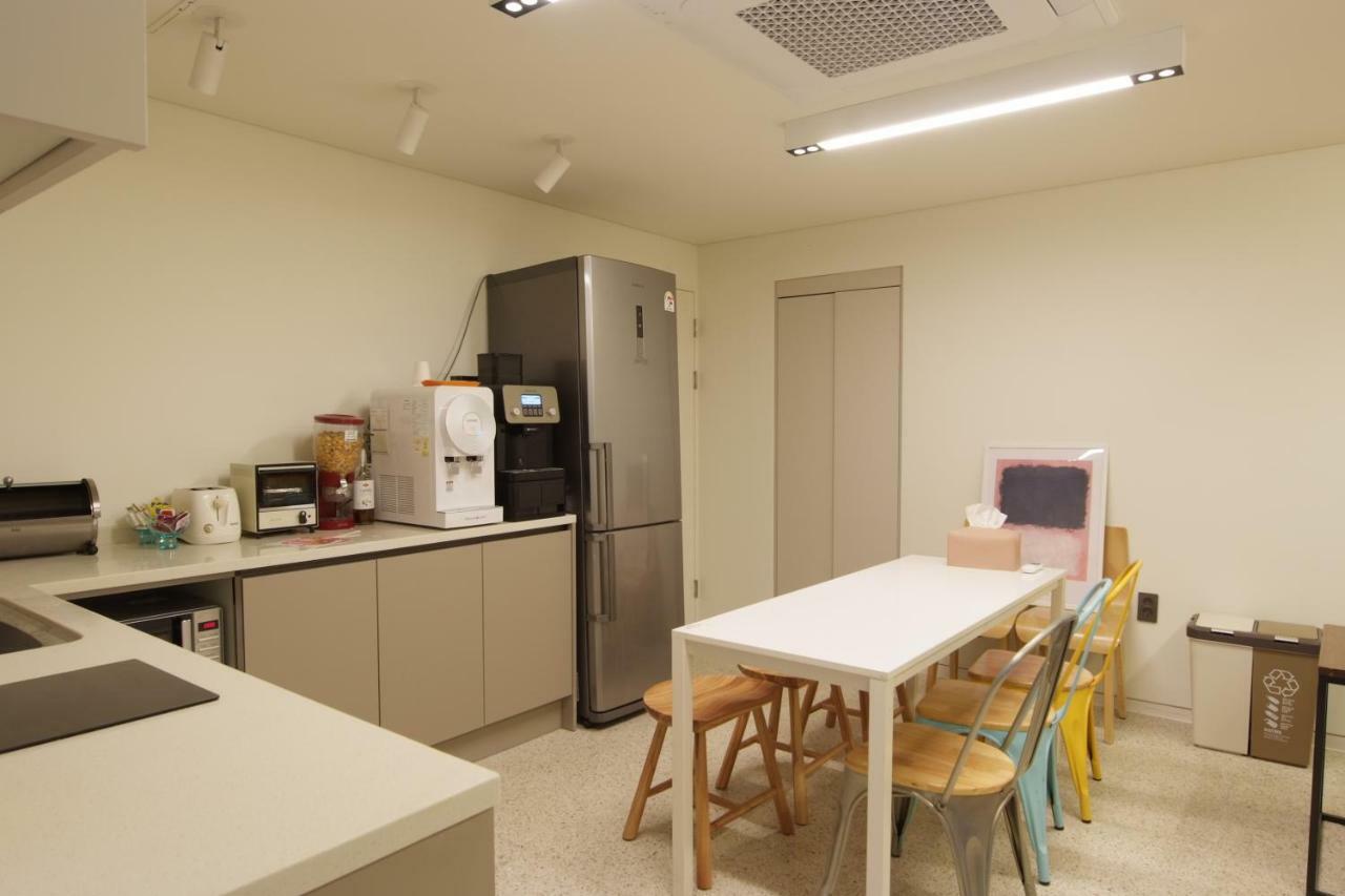 Dw Stay Hongdae Сеул Екстериор снимка